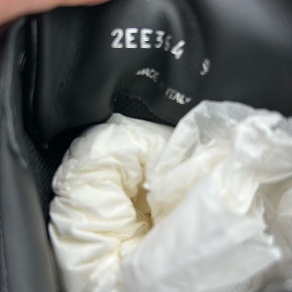 Men's Prada downtown patent leather triangle logo sneakers size 9, made in Italy - Picture 9 of 12